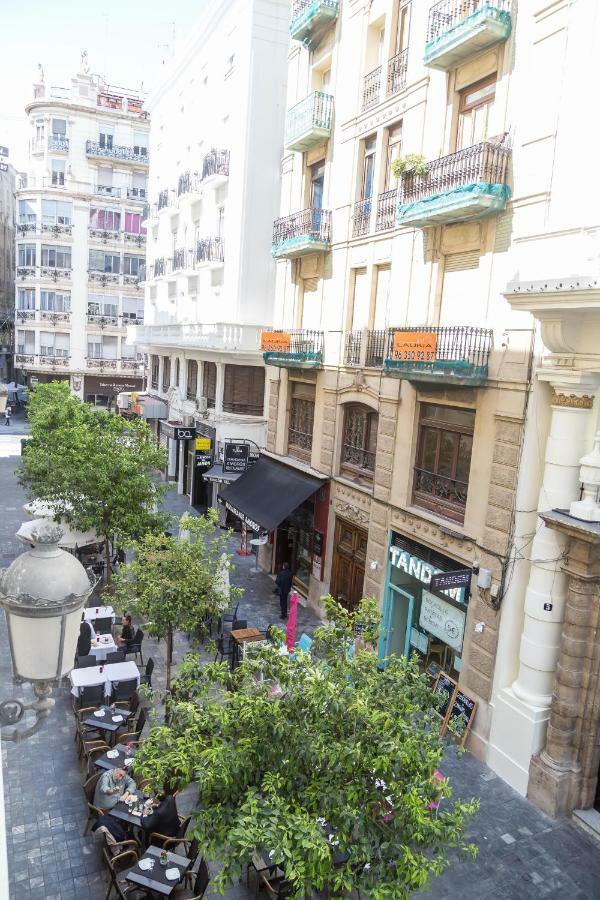 Valencia Just In The Middle Valência Exterior foto
